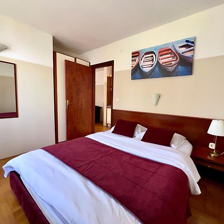 Villa Valdepian Apartments Савудрия Экстерьер фото